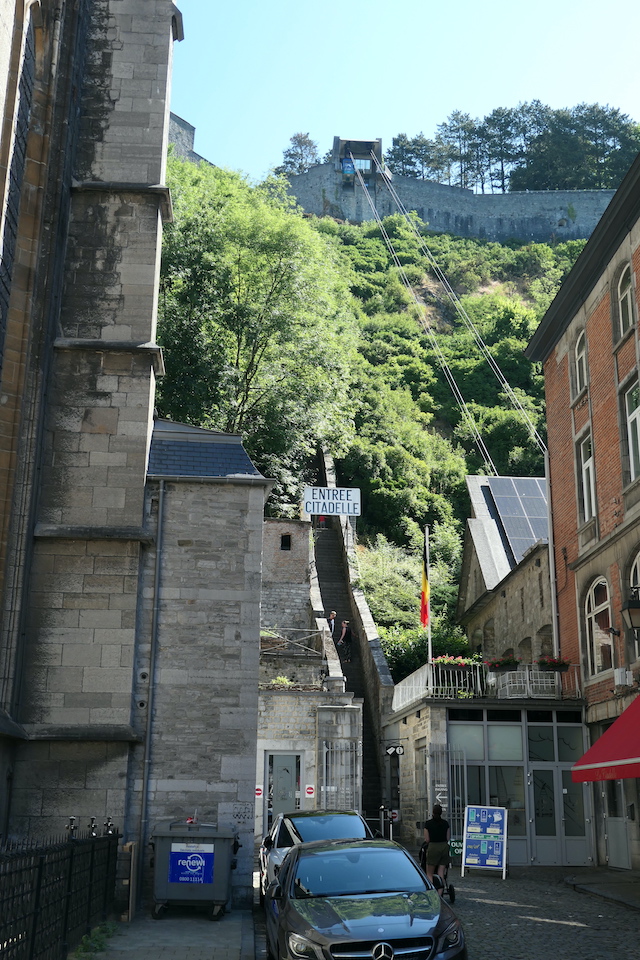 Cable car to Citadel in Dinant, Belgique
Copyright © letsexplorehere.com