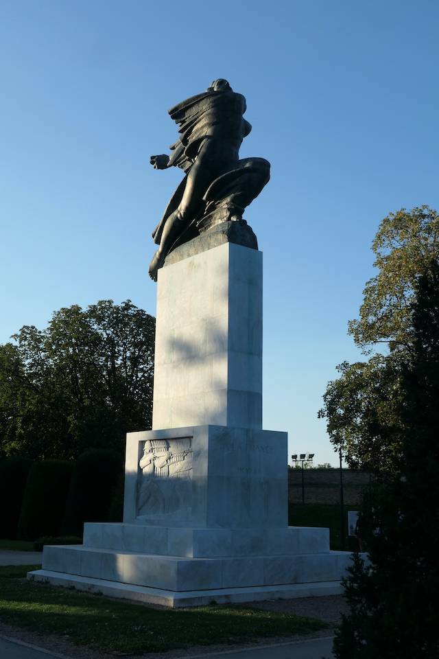 Statue in Belgrade, Serbia
Copyright © letsexplorehere.com