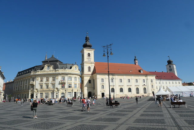 Sibiu în Romania
Copyright © letsexplorehere.com