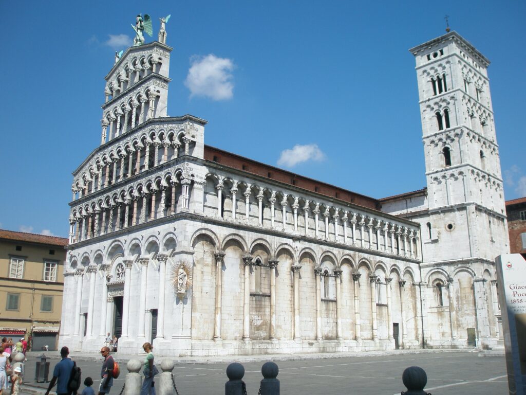 Lucca cathedral, Italy
Copyright © letsexplorehere.com