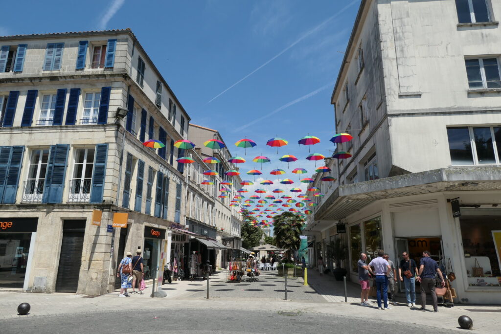 Typical street, Rochefort, France
Copyright © letsexplorehere.com