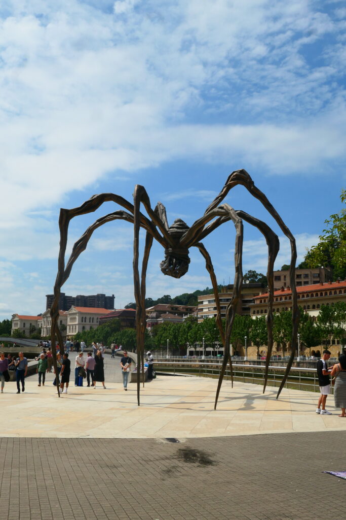 "Maman" by Louise Bourgeois - 30ft (9.1m) high and over 33 ft (10m) wide spider, outside the Guggenheim Museum, Spain
Copyright © letsexplorehere.com