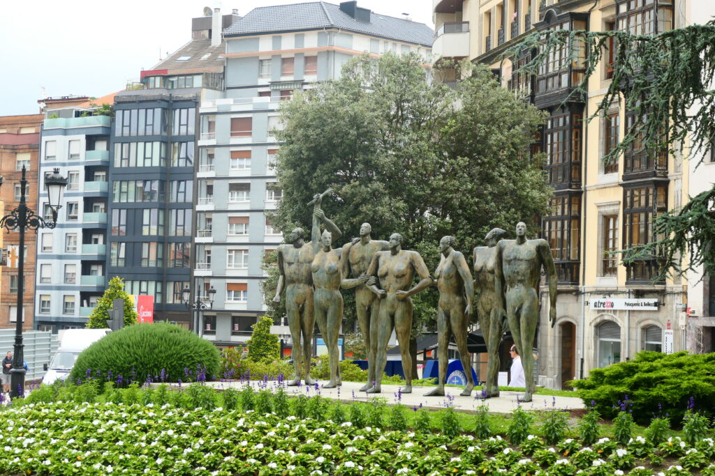 The Monument to Concord, Oviedo, Spain
Copyright © letsexplorehere.com