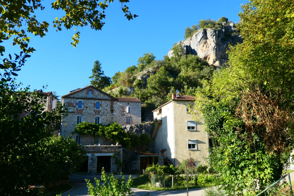 Pretty Vers, France
Copyright © letsexplorehere.com