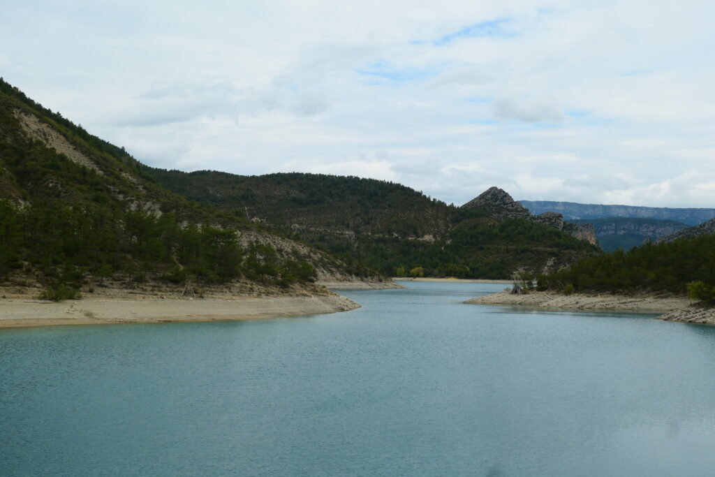 Lake Castillon, Castellane, France
Copyright © letsexplorehere.com