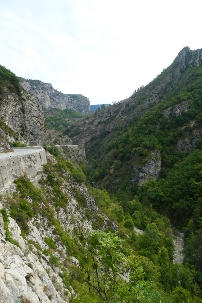 Cliff-edge road to Rouaine, France
Copyright © letsexplorehere.com