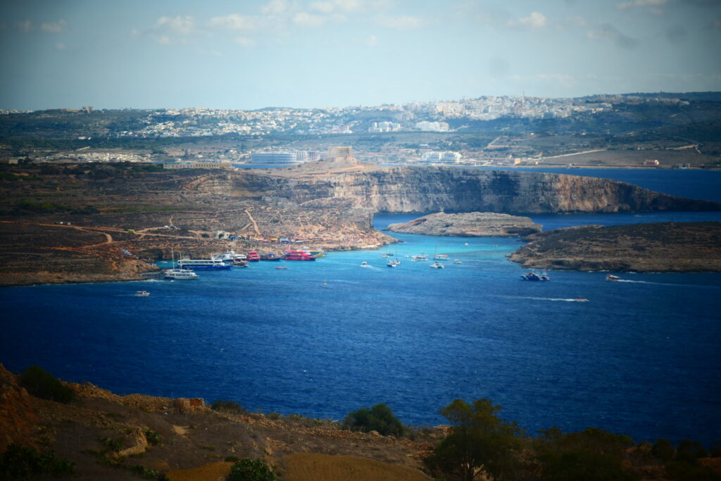 The blue hole at Comino, Comino island
Copyright © letsexplorehere.com
