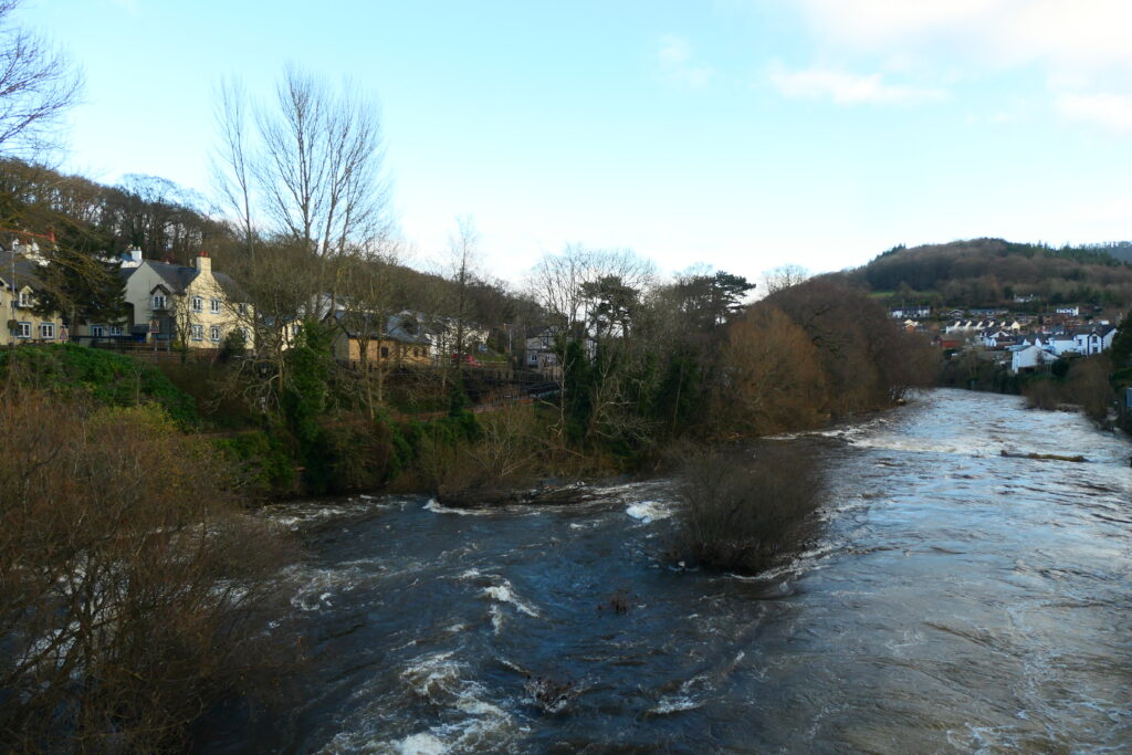 The river Dee in Llangollen, Wales
Copyright © letsexplorehere.com