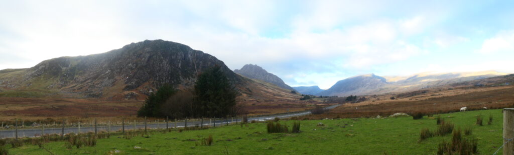 Gallt yr Ogof, Tryfan and Carnedd Dafydd, Eryri, Wales, United Kingdom
Copyright © letsexplorehere.com