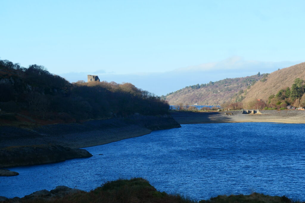 Dolbadarn Castle and lake Llyn Peris, Llanberis, Wales
Copyright © letsexplorehere.com