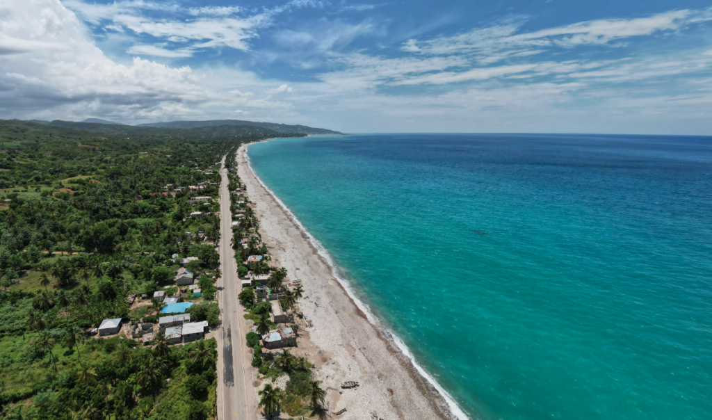 Roseaux, Haiti
Copyright © letsexplorehere.com 