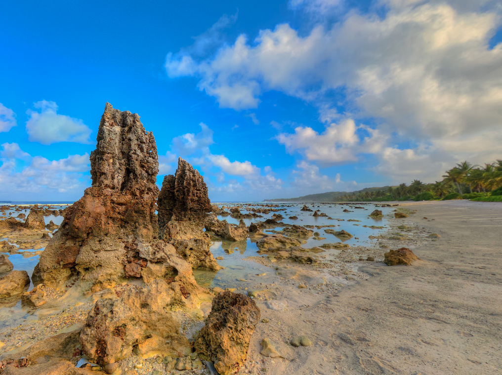 Anibare, Nauru
Copyright © letsexplorehere.com